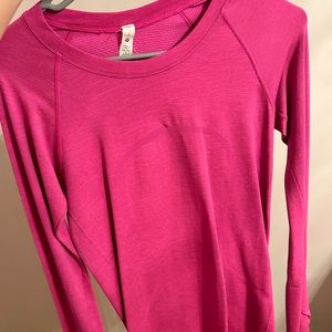 Lululemon swiftly tech!